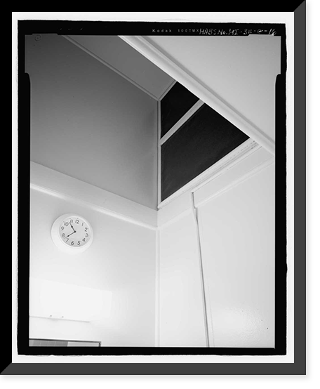 Historic Framed Print, U.S. Marine Corps Base Hawaii, Kaneohe Bay, C.P.O. Club & Married Enlisted Men's Quarters, O'Neal Street between Moffat & Lawrence Roads, Kaneohe, Honolulu County, HI - 16,  17-7/8" x 21-7/8"