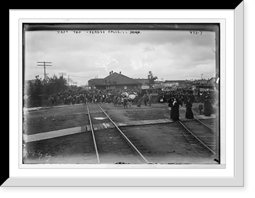 Historic Framed Print, Crowd for Taft at train station,  17-7/8" x 21-7/8"