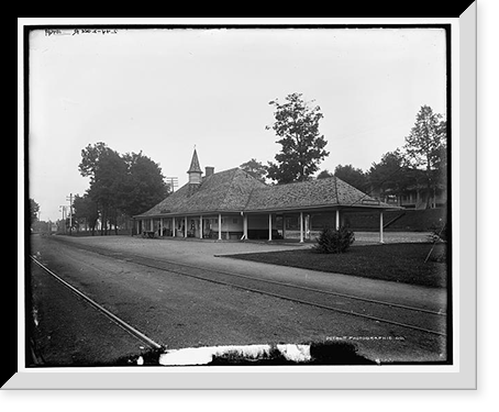 G.R. & I. Station at Bay View, Mich, Vintage Wall Art