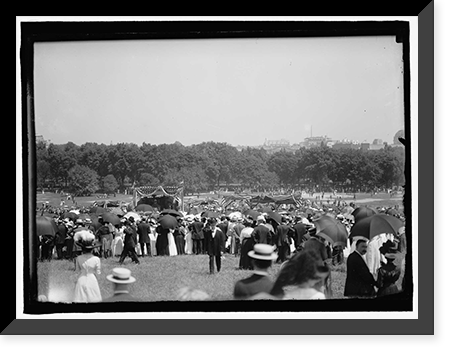MILITARY FIELD MASS BY HOLY NAME SOC. OF ROMAN CATHOLIC CHURCH. GENERAL VIEW Classic, Vintage Wall Art