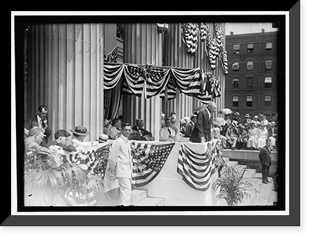 LIBERTY LOANS. WILSON SPEAKING. SEATED: DANIELS; McADOO; LANSING, Historic Print