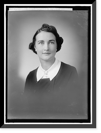 WILSON, ROBERT WHITELOW, MRS. PORTRAIT - 3 Classic, Vintage Print