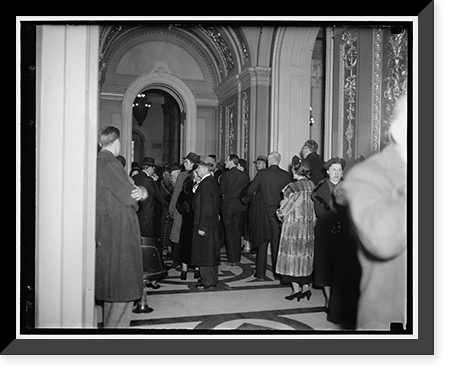 Throng at opening session. Washington, D.C., Jan. 5. Part of the huge crowd outside the House chamber waiting for admittance to view the opening of the 75th session. Tickets were at a premium Antiq