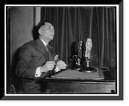 Philippine president broadcasts to home folks. Washington, D.C., April 5. President Manuel Quezon of Philippine Commonwealth broadcast from Washington today to his fellow-countrymen in Manila. Heri