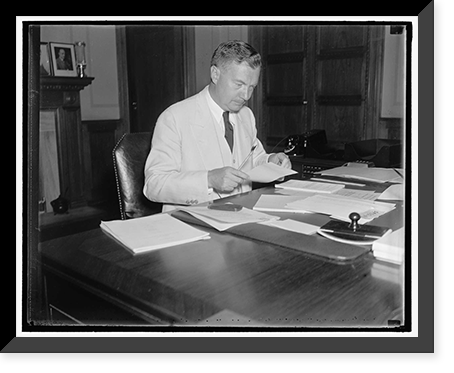 Possible Supreme Court appointee. Washington, D.C. Aug. 6. The latest to be mentioned for the vacant seat on the Supreme Court bench is Robert H. Jackson, Assistant Attorney General. Antique Wall A