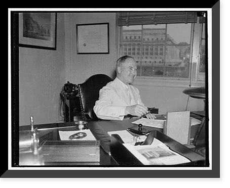 New Chief of Naval Ordnance. Washington, D.C. Aug. 27. Rear Admiral William R. Furlong, newly appointed Chief of U.S. Naval Ordnance, assumed his duties at the Navy Department today. 8/27/37 Herita