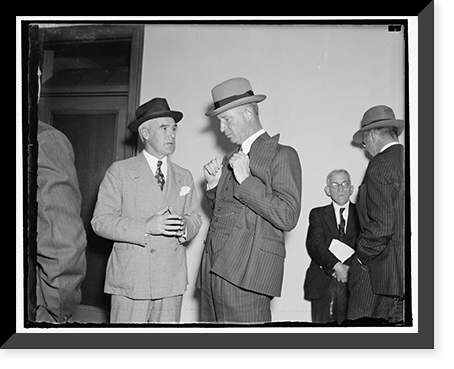The Winners! Washington, D.C., Sept. 15. Capt. Roger Williams, (left) Vice President of the Newport News Shipbuilding and Dry Dock Co.,, Historic Reproduction