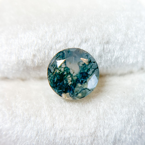 Round Dark Veined Moss Agate