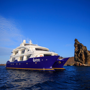 Galápagos Islands Luxury Yacht Endemic - 7 Night Cruise Galápagos Islands Luxury Yacht Endemic - 7 Night Cruise