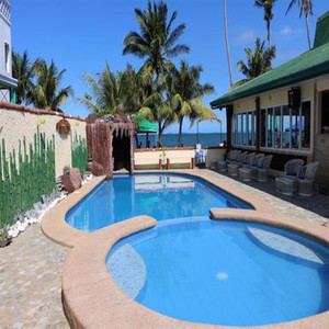 Pool - Philippines Travel