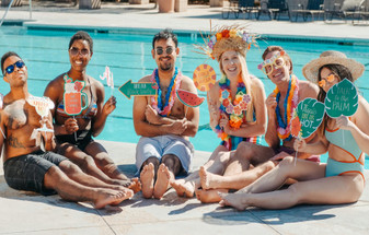Why Small Group Travel Packages Offer Great Value Why Small Group Travel Packages Offer Great Value
