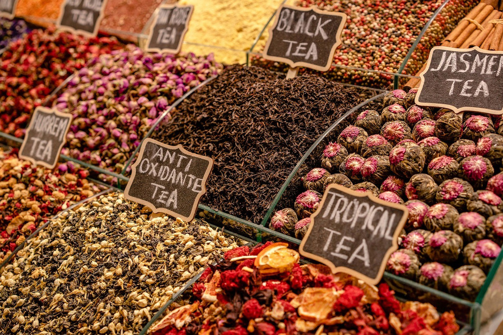 The light, earthy, slightly sweet aroma of tea leaves.