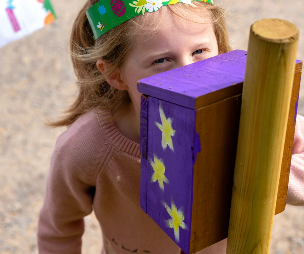 Bird Boxes Adapted for Outdoor Smell Trail