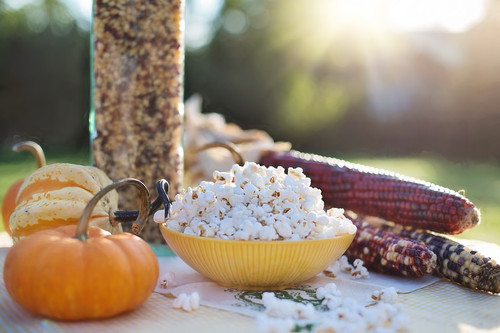 The aroma of fairgrounds, the cinema and childhood fun! The sticky yet pleasent aroma of a comforting bite to eat.