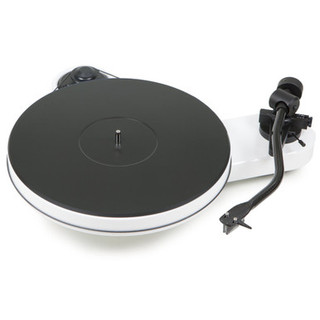 Pro-Ject RPM 3 Carbon Turntable (White)