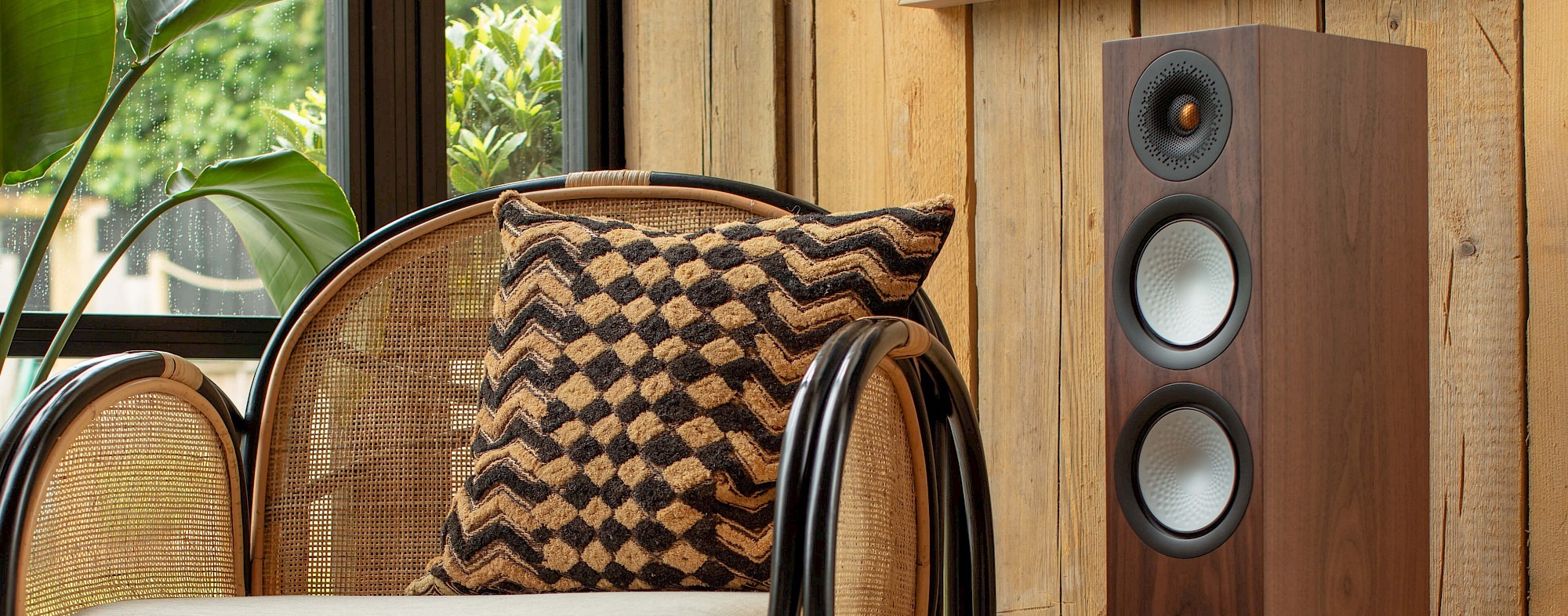 Monitor Audio Silver 200 7G Floorstanding Speakers Black Oak hero