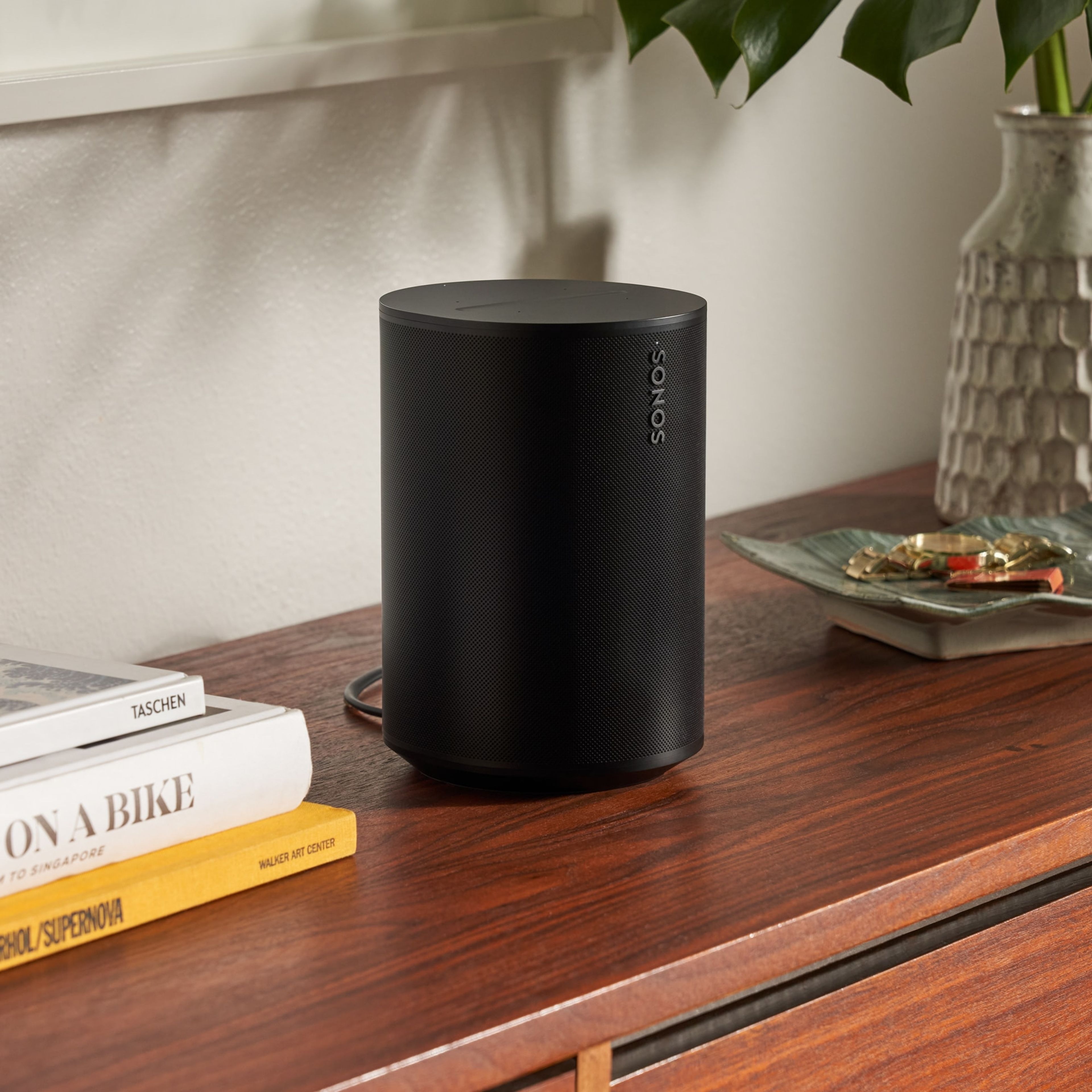 Sonos Era 100 Black in modern living room