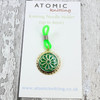 Green Marguerite Flower Enamel Needle Hugger (Up to 4mm Needles)