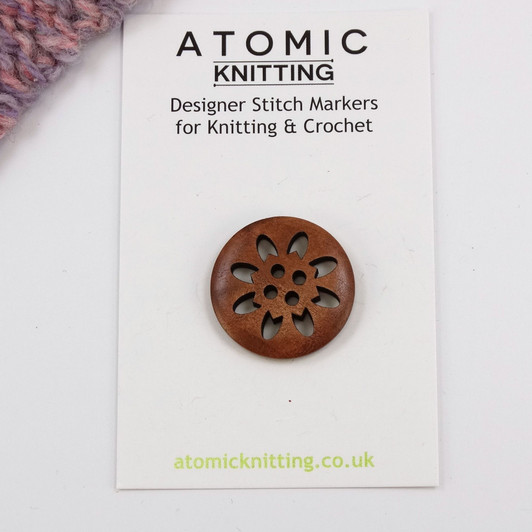 Round wooden 4 hole Button - Snowflake - 25mm x 1