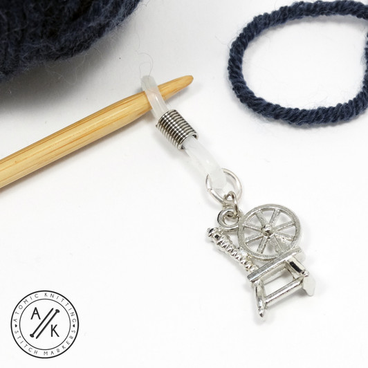 Antique Silver Spinning Wheel - 4mm - Knitting Needle Holder | Atomic Knitting