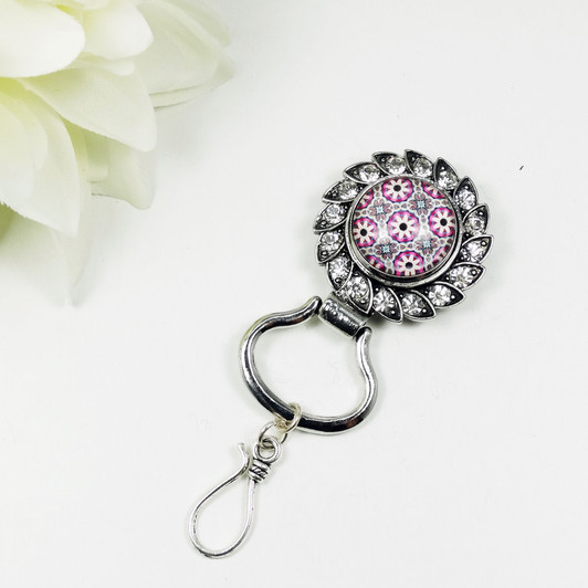 Pink Daisy Crystal Magnetic Portuguese Knitting Pin - Single OR Double Hook | Atomic Knitting