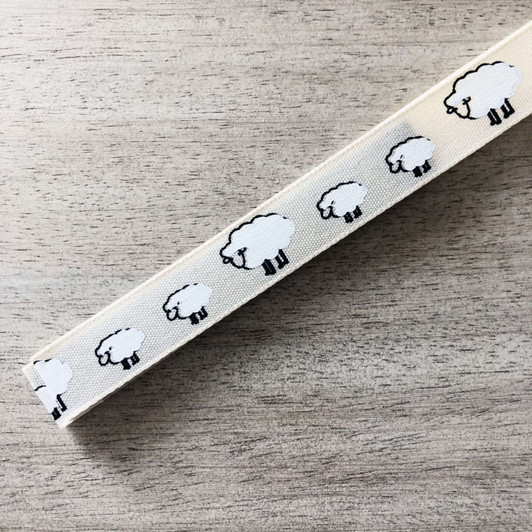 Magnetic Pattern Marker/Tamer - Cream Sheep- 19.5cm/A4/Letter Size