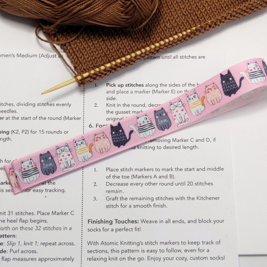 Pink Cats Magnetic Pattern Guide