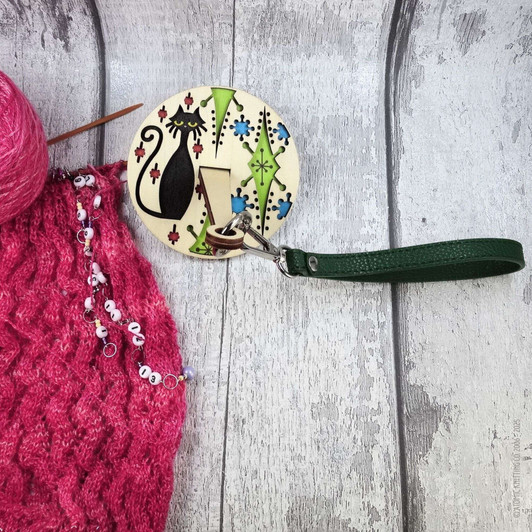 New! Wrist Yarn Holder - Black Cat