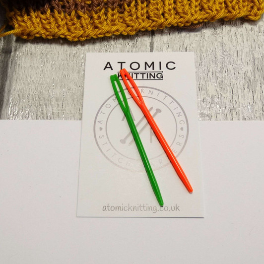 2 Small Orange & Green Blunt Needle, Wool Needles | Weave Ends