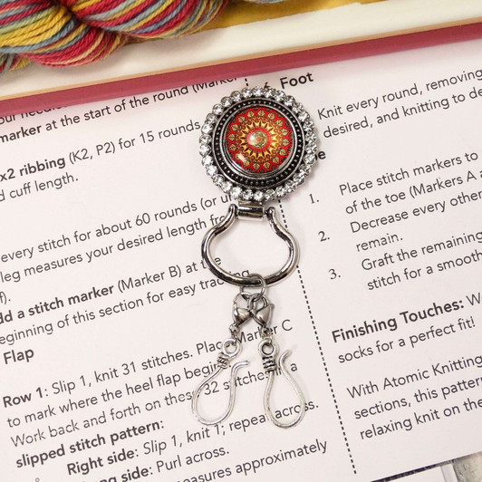 Red/Yellow Magnetic Portuguese Knitting Pin - Detachable Double Hook