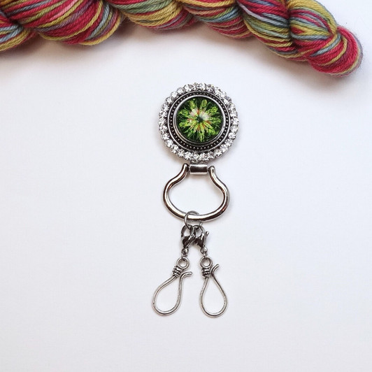 Green Starflower Magnetic Portuguese Knitting Pin - Detachable Double Hook