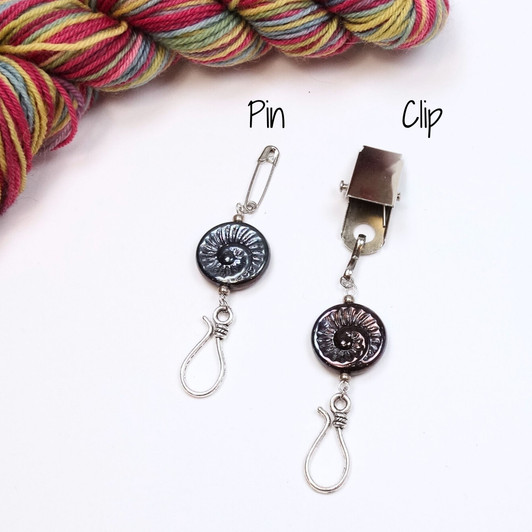 Dark Ammonite Lightweight Portuguese Knitting Pin