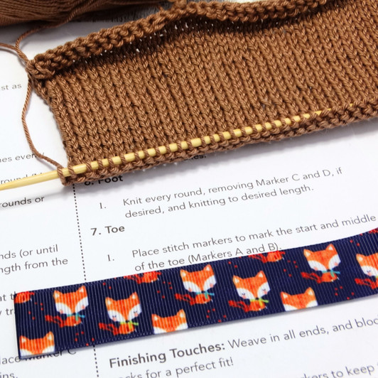 Foxes on Navy - Magnetic Pattern Guide
