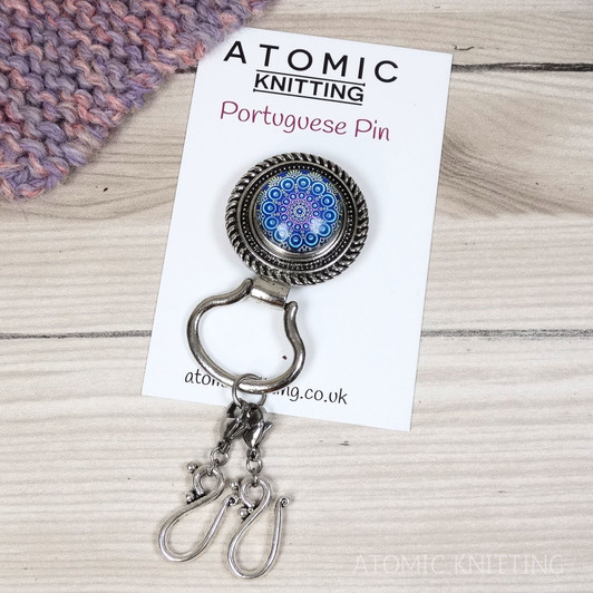 Blue Orbit Magnetic Portuguese Knitting Pin - Detachable Double Hook
