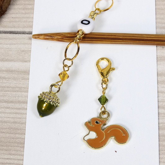 Squirrel & Green Acorn Row Counter Chain plus 4 Leaf Stitch Markers
