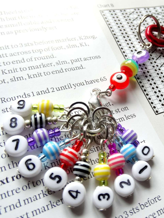 Counting Stitch Markers set of 10 - Colourful Stripes Bright with tin