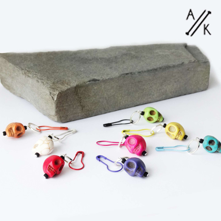Removable & 7mm Howlite Gemstone Skull Stitch Markers