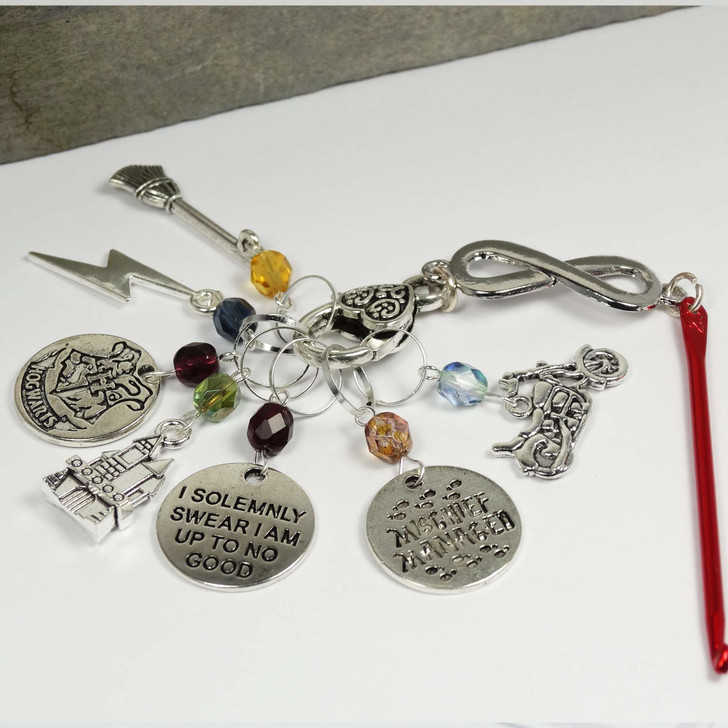 Knitting Wizards Companion with 7 Stitch Markers - MYM