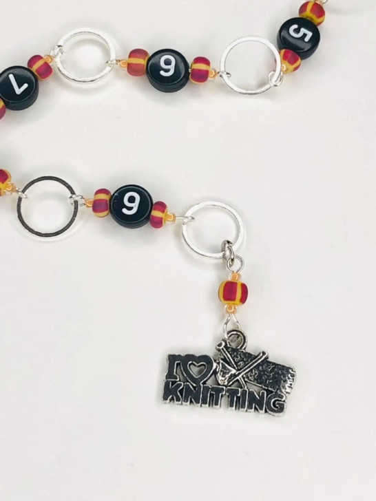 Row Counter - Love Knitting Rhubarb and Custard Numbered 99 Row Chain Counter for Knitting- SIZE 4mm OR 7mm with 2 stitch markers | Atomic Knitting