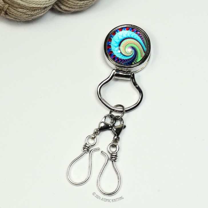 Oceanic Magnetic Portuguese Knitting Pin with double detachable hooks