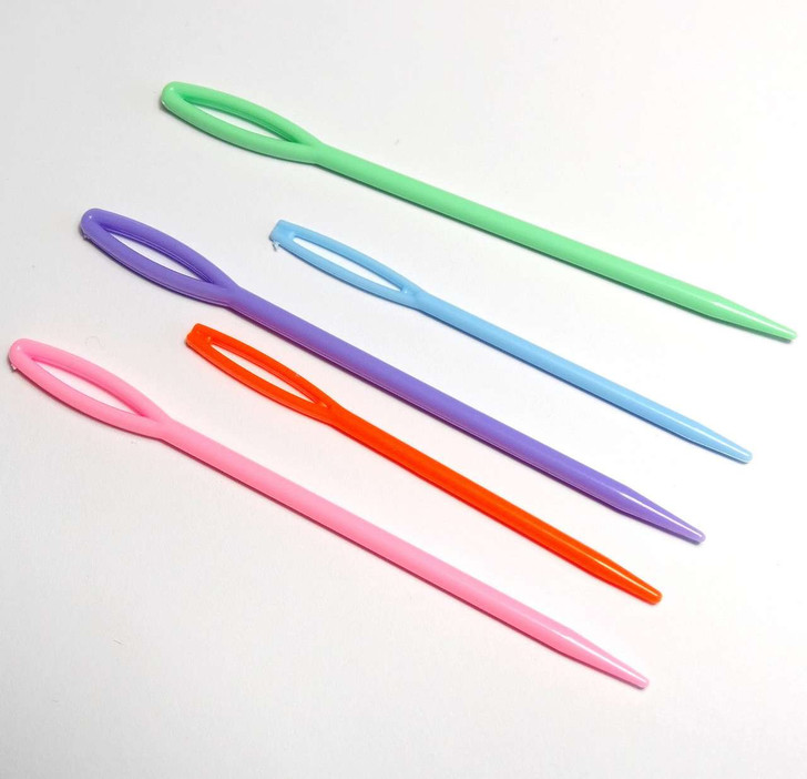 Large and Small Chunky Yarn Blunt Needles x 2