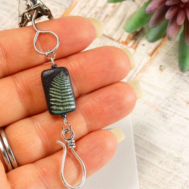 New! Fern Lightweight Portuguese Knitting Pin