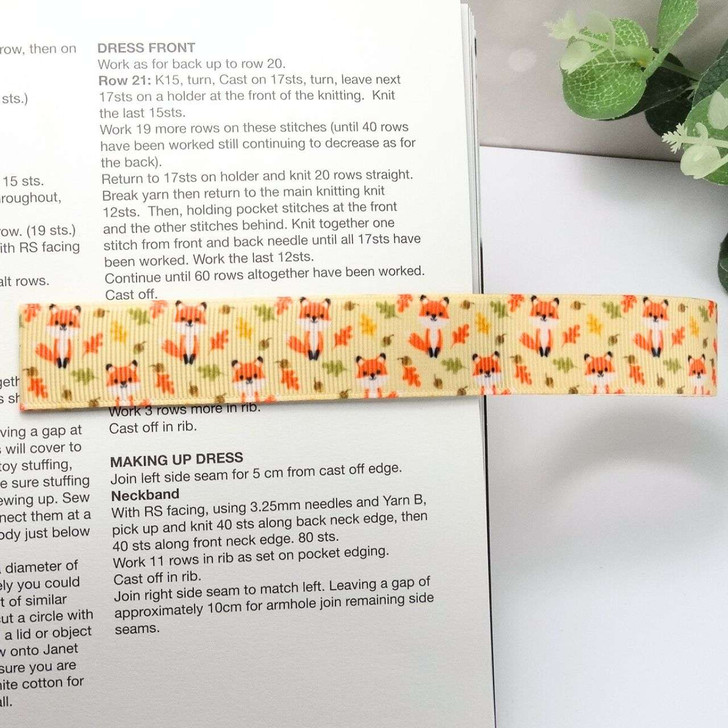 Fox & Leaf - Magnetic Pattern Guide For Paper Patterns