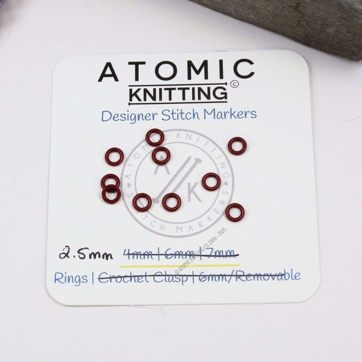 Deep Red/Brown 'Thin' EPDM Snag Free stitch markers 2.5mm x 10