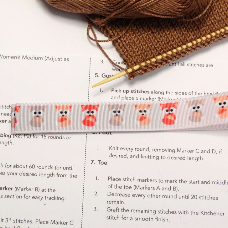 Fox Cubs - One Magnetic Pattern Marker Guide/Tamer 22cm