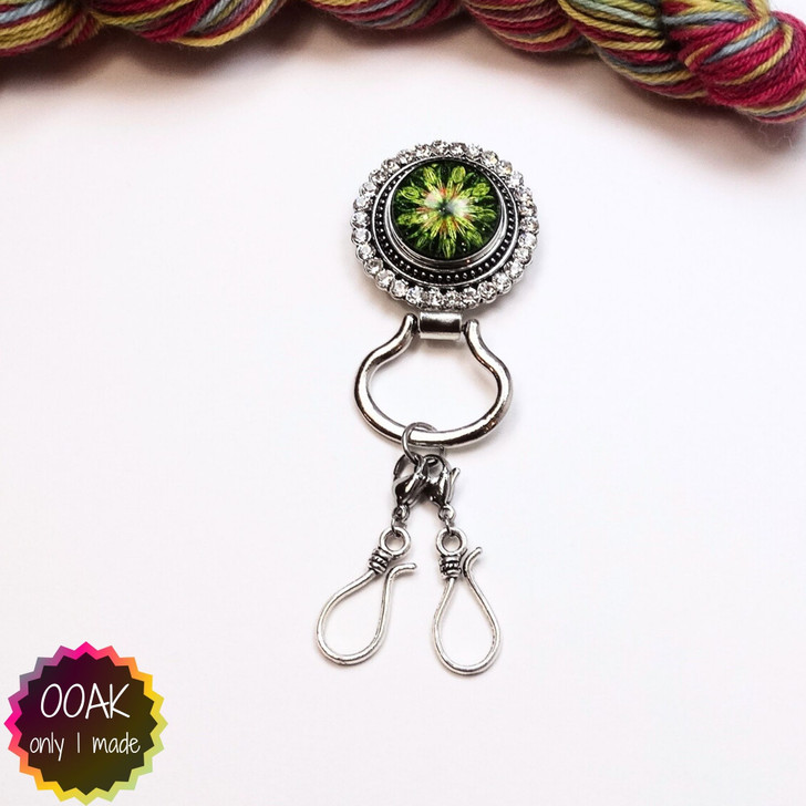 Green Starflower Magnetic Portuguese Knitting Pin - Detachable Double Hook