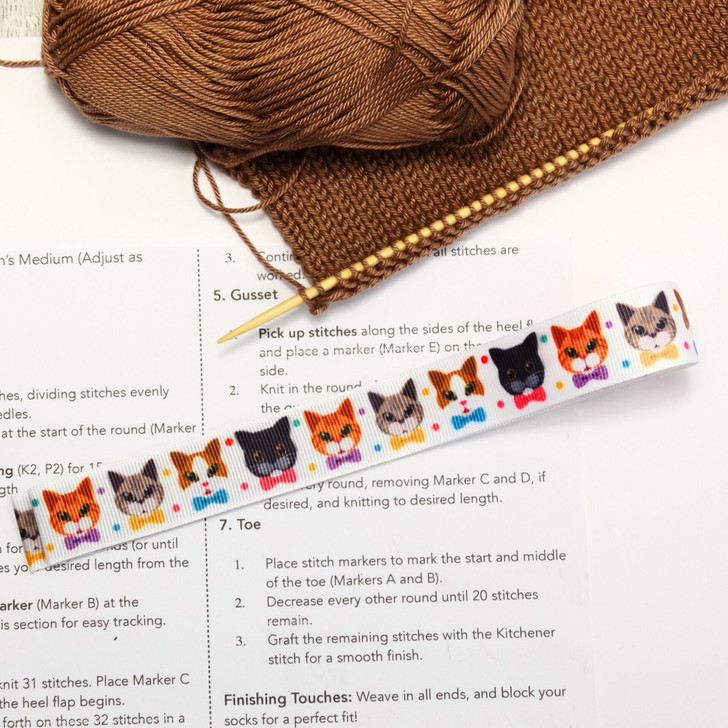Cats with Bow Ties - One Magnetic Pattern Guide