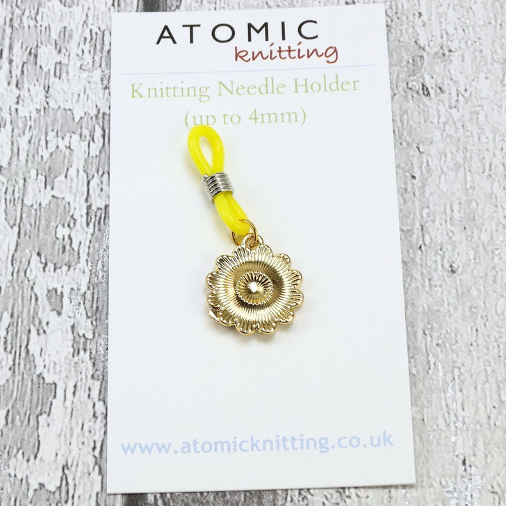 Daisy & Ladybird Enamel Needle Holder (Up to 4mm Needles)