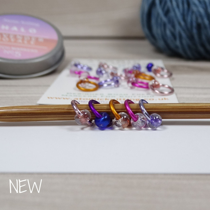 20 Halo 'Lavender Royale No.5 ' Snag Free Stitch Markers & Tin - 4.5mm