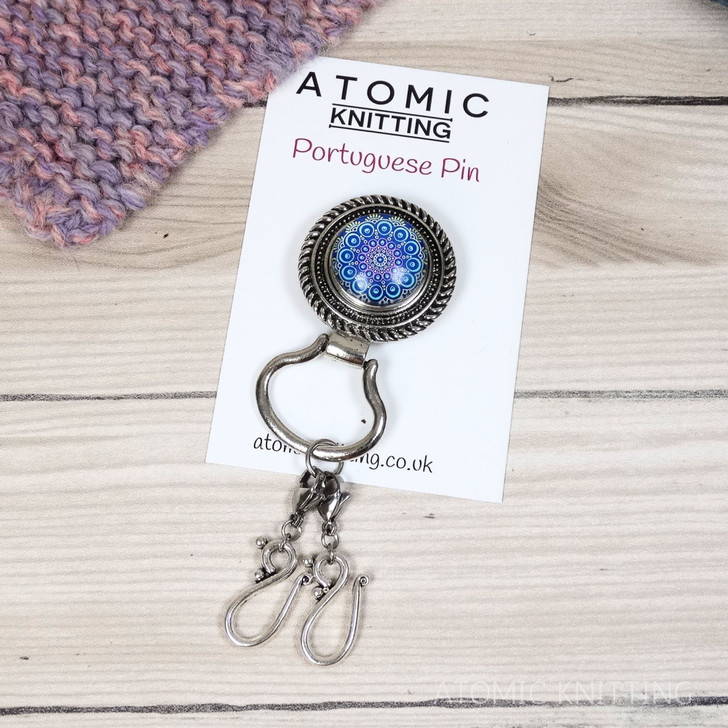 Blue Orbit Magnetic Portuguese Knitting Pin - Detachable Double Hook